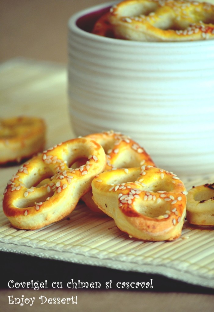 Covrigei cu chimen si cascaval