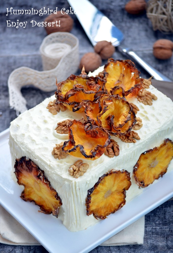 Hummingbird Cake – tort cu banane, nuci si ananas