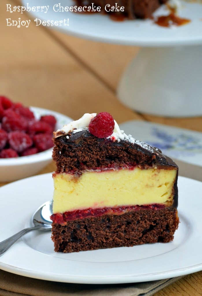 Prajitura de ciocolata cu branza, zmeura si caramel