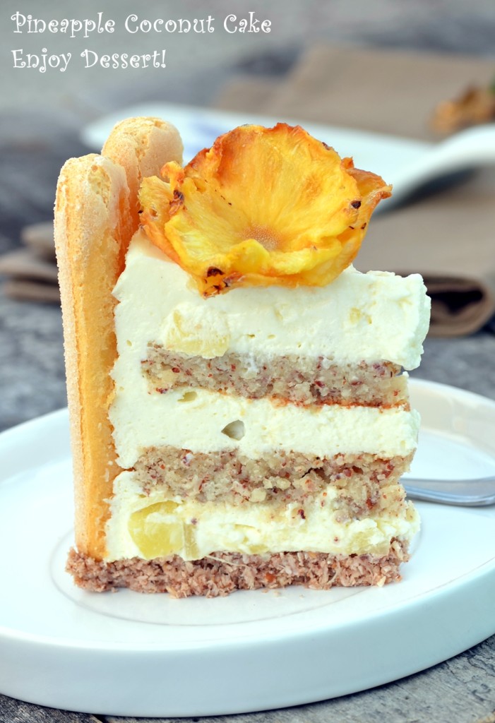 Tort cu ananas, cocos si migdale