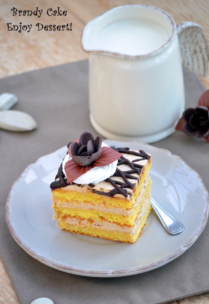 Tort cu crema brandy