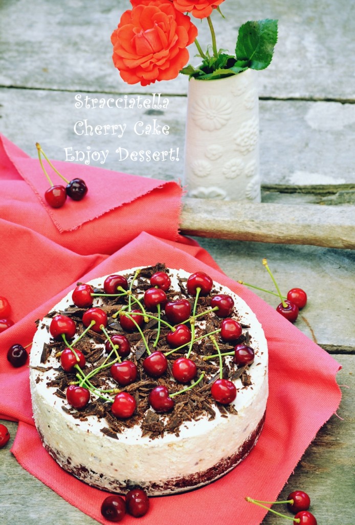 Tort stracciatella cu cirese