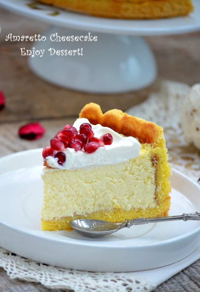 Cheesecake cu mascarpone, amaretto si rodie