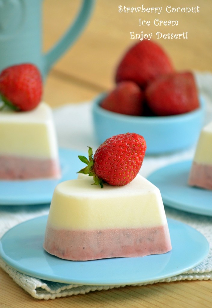 Inimioare de inghetata cu capsune si lapte de cocos