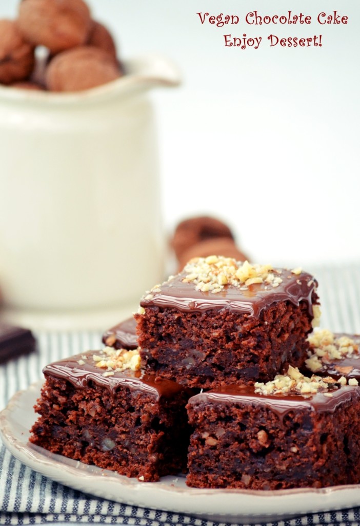 Negresa de post cu nuci si rom