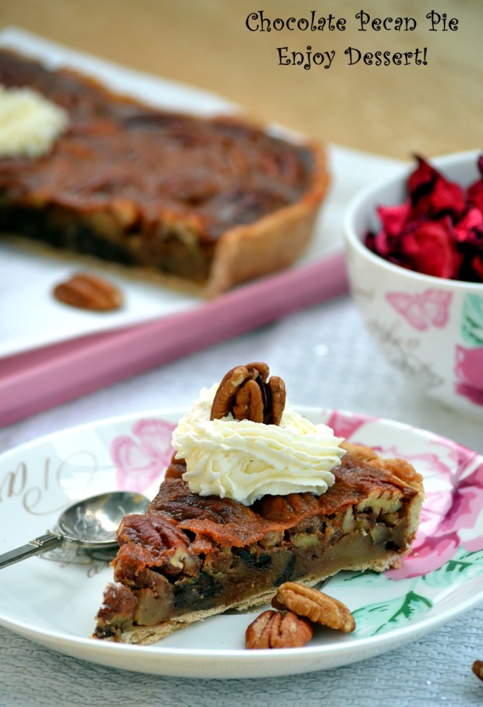 Tarta cu nuci pecan si ciocolata