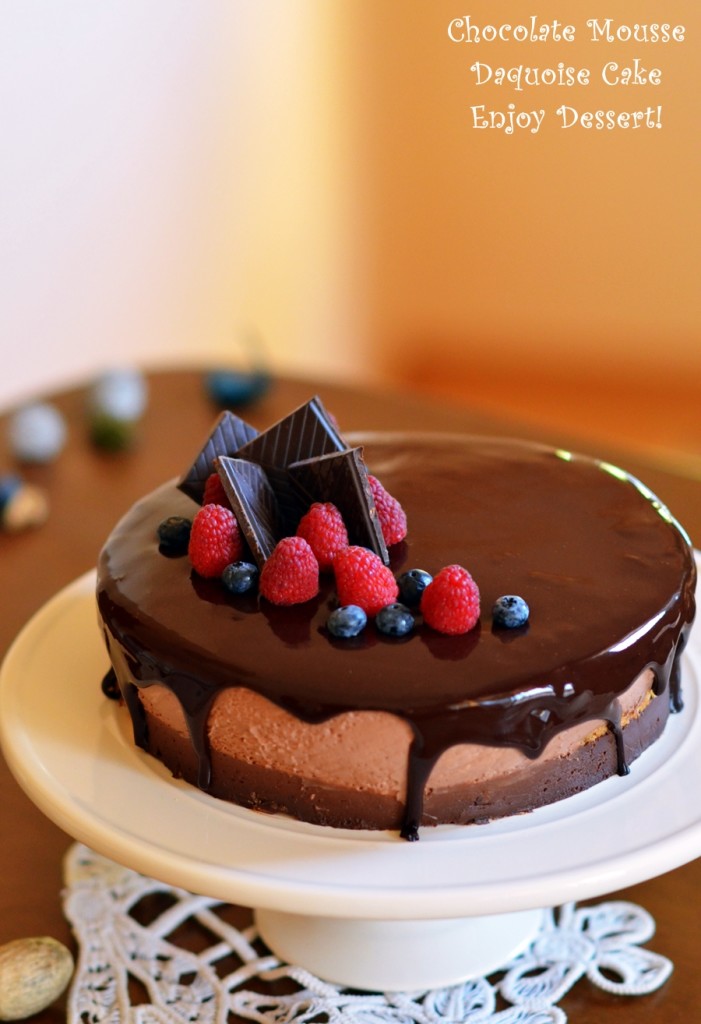 Tort de bezea cu mousse de ciocolata